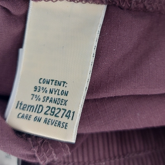 L.L. Bean  Vista Camp Pants, Straight-Leg Burgandy Size XS - Picture 9 of 10